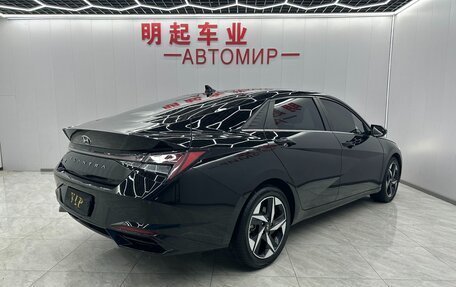 Hyundai Elantra, 2022 год, 1 560 000 рублей, 4 фотография