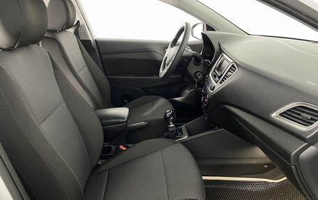 Hyundai Solaris II рестайлинг, 2019 год, 1 100 000 рублей, 13 фотография