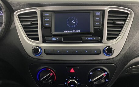Hyundai Solaris II рестайлинг, 2019 год, 1 100 000 рублей, 18 фотография