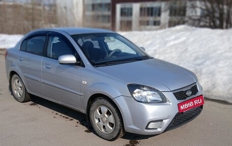 KIA Rio II, 2010 год, 410 000 рублей, 3 фотография