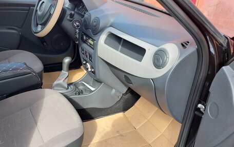 Renault Logan I, 2011 год, 710 000 рублей, 18 фотография