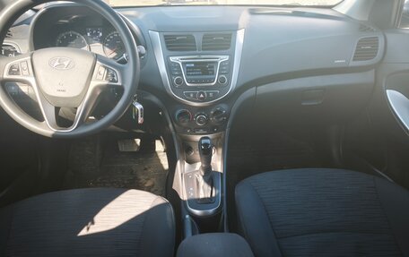 Hyundai Solaris II рестайлинг, 2015 год, 1 150 000 рублей, 7 фотография