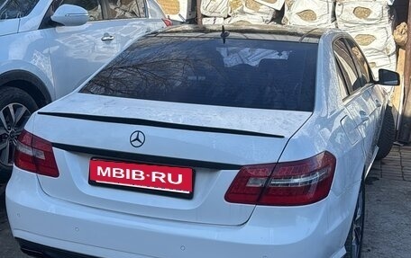 Mercedes-Benz E-Класс, 2010 год, 1 650 000 рублей, 8 фотография