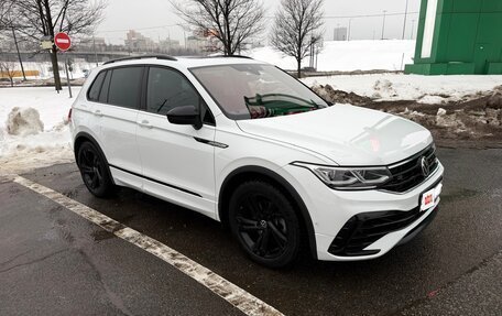 Volkswagen Tiguan II, 2021 год, 3 990 000 рублей, 5 фотография