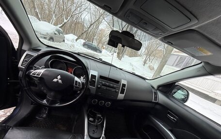 Mitsubishi Outlander III рестайлинг 3, 2008 год, 893 000 рублей, 8 фотография