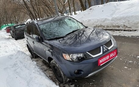 Mitsubishi Outlander III рестайлинг 3, 2008 год, 893 000 рублей, 4 фотография
