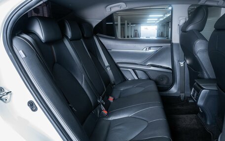 Toyota Camry, 2023 год, 3 579 000 рублей, 7 фотография