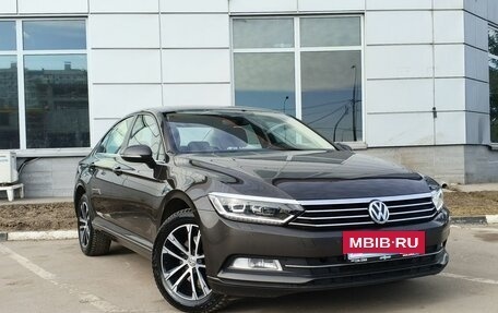 Volkswagen Passat B8 рестайлинг, 2016 год, 1 699 000 рублей, 3 фотография