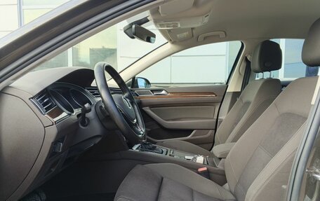 Volkswagen Passat B8 рестайлинг, 2016 год, 1 699 000 рублей, 19 фотография