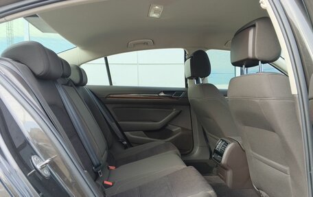 Volkswagen Passat B8 рестайлинг, 2016 год, 1 699 000 рублей, 22 фотография