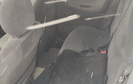 Toyota Vitz, 2003 год, 38 000 рублей, 15 фотография