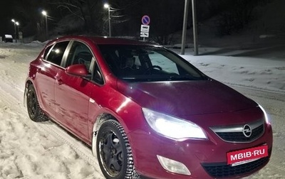 Opel Astra J, 2011 год, 585 000 рублей, 1 фотография