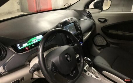 Renault ZOE I рестайлинг, 2016 год, 1 280 000 рублей, 3 фотография