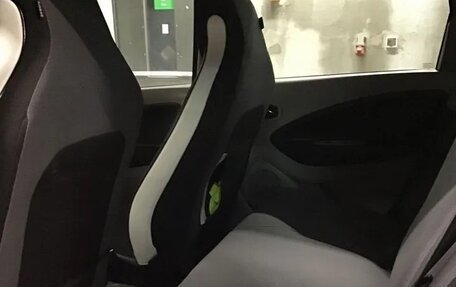 Renault ZOE I рестайлинг, 2016 год, 1 280 000 рублей, 8 фотография