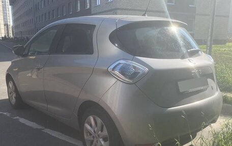 Renault ZOE I рестайлинг, 2016 год, 1 280 000 рублей, 12 фотография