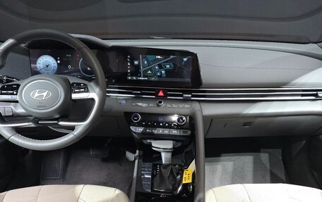 Hyundai Avante, 2025 год, 2 460 000 рублей, 6 фотография