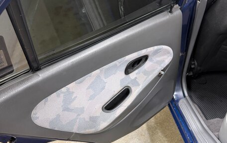 Mitsubishi Carisma I, 1997 год, 300 000 рублей, 12 фотография