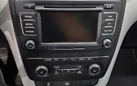 Skoda Yeti I рестайлинг, 2013 год, 898 000 рублей, 13 фотография