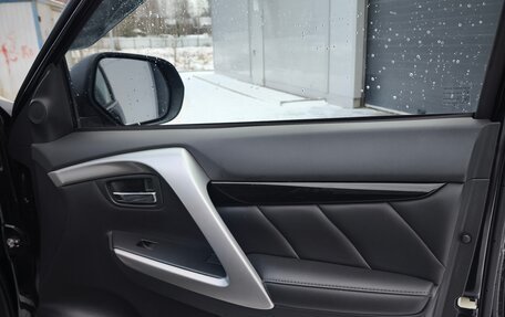 Mitsubishi Pajero Sport III рестайлинг, 2018 год, 2 775 000 рублей, 9 фотография