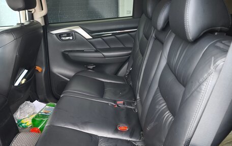 Mitsubishi Pajero Sport III рестайлинг, 2018 год, 2 775 000 рублей, 10 фотография