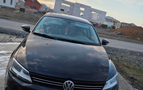 Volkswagen Jetta VI, 2012 год, 995 000 рублей, 3 фотография