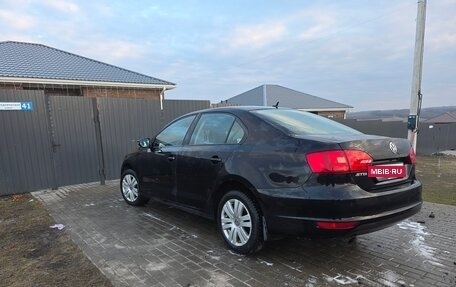 Volkswagen Jetta VI, 2012 год, 995 000 рублей, 6 фотография