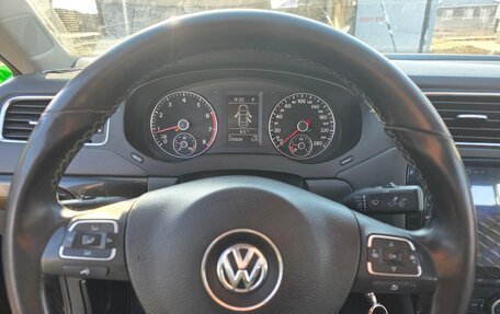 Volkswagen Jetta VI, 2012 год, 995 000 рублей, 20 фотография