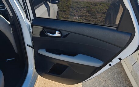 KIA K3, 2022 год, 2 400 000 рублей, 13 фотография