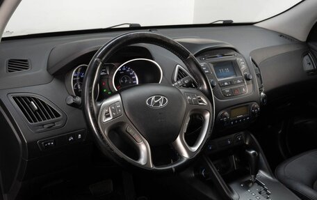 Hyundai ix35 I рестайлинг, 2013 год, 1 350 000 рублей, 10 фотография