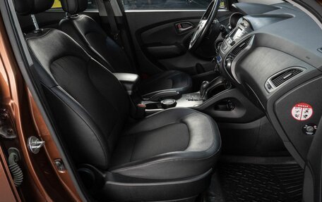 Hyundai ix35 I рестайлинг, 2013 год, 1 350 000 рублей, 18 фотография