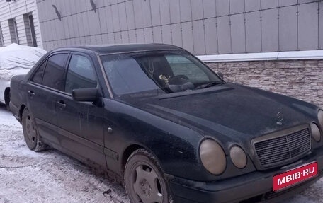 Mercedes-Benz E-Класс, 2000 год, 500 000 рублей, 1 фотография