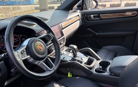 Porsche Cayenne III, 2022 год, 16 000 000 рублей, 19 фотография