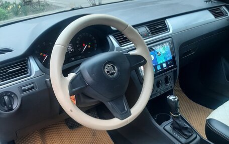 Skoda Rapid I, 2015 год, 695 000 рублей, 9 фотография