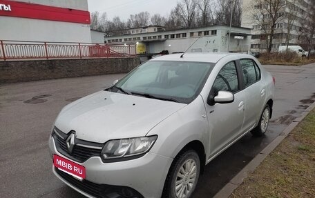 Renault Logan II, 2017 год, 670 000 рублей, 3 фотография