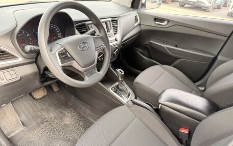 Hyundai Solaris II рестайлинг, 2017 год, 1 100 000 рублей, 7 фотография