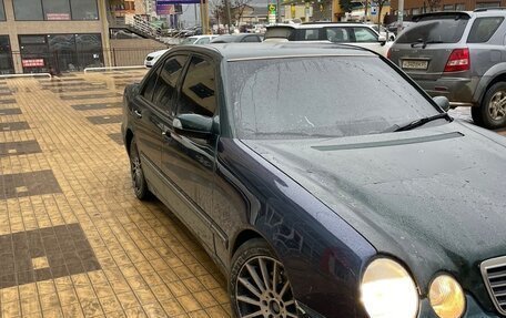 Mercedes-Benz E-Класс, 2000 год, 410 000 рублей, 3 фотография