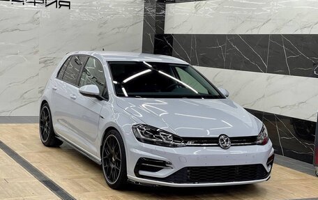 Volkswagen Golf VII, 2018 год, 2 500 000 рублей, 1 фотография