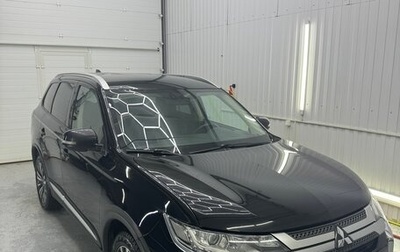 Mitsubishi Outlander III рестайлинг 3, 2018 год, 1 900 000 рублей, 1 фотография