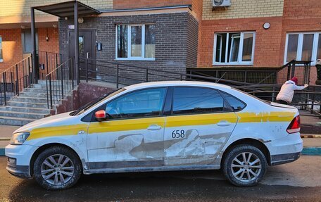 Volkswagen Polo VI (EU Market), 2015 год, 620 000 рублей, 3 фотография