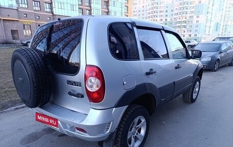 Chevrolet Niva I рестайлинг, 2012 год, 290 000 рублей, 3 фотография