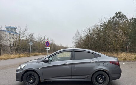 Hyundai Solaris II рестайлинг, 2011 год, 500 000 рублей, 2 фотография