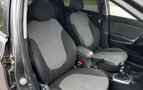 Hyundai Solaris II рестайлинг, 2011 год, 500 000 рублей, 13 фотография