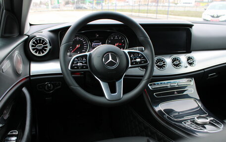 Mercedes-Benz E-Класс, 2018 год, 2 099 000 рублей, 27 фотография