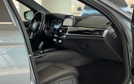 BMW 5 серия, 2019 год, 3 790 000 рублей, 17 фотография