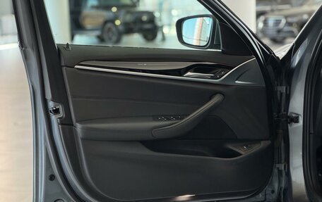 BMW 5 серия, 2019 год, 3 790 000 рублей, 19 фотография