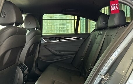 BMW 5 серия, 2019 год, 3 790 000 рублей, 21 фотография