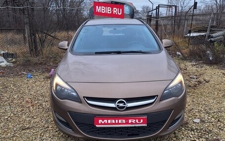 Opel Astra J, 2013 год, 750 000 рублей, 1 фотография
