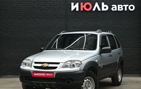 Chevrolet Niva I рестайлинг, 2018 год, 740 000 рублей, 1 фотография