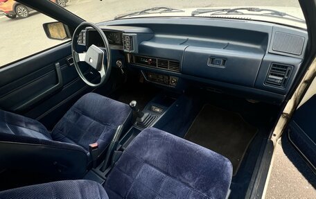 Mazda 626, 1985 год, 199 000 рублей, 6 фотография