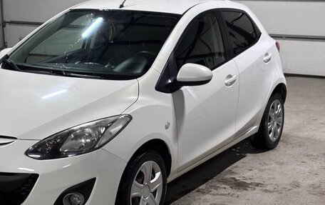 Mazda 2 III, 2011 год, 890 000 рублей, 10 фотография